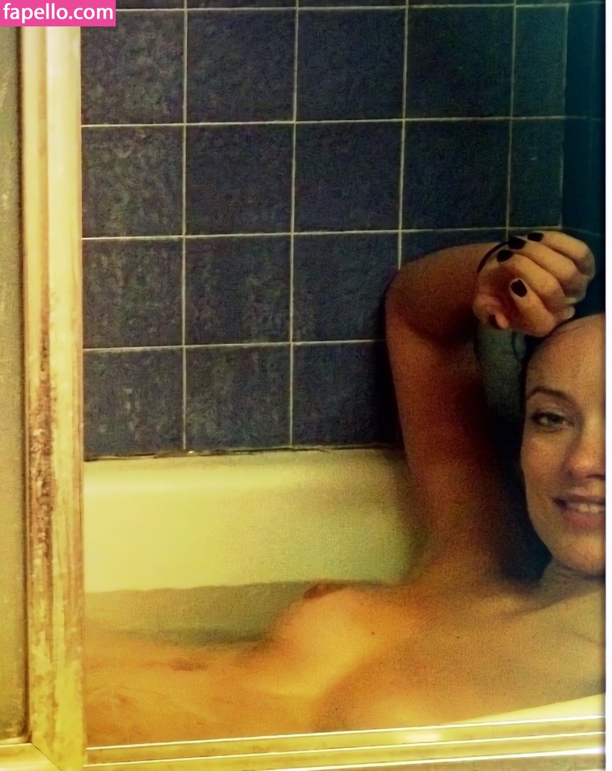 Emilia Cavalli - foto 410