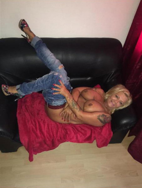 Reife Blondine - photo 3