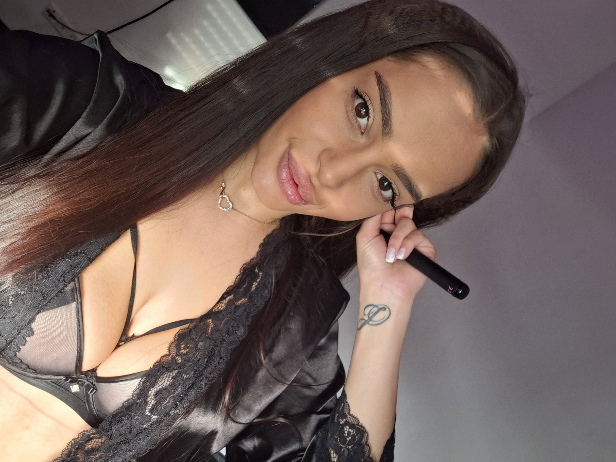 Adelina101 - foto 3