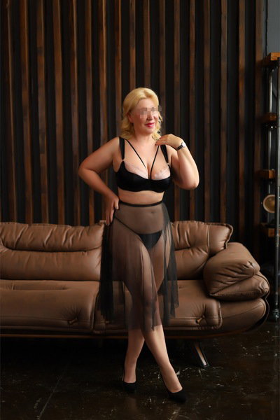 Anja Heisse Kusse - photo