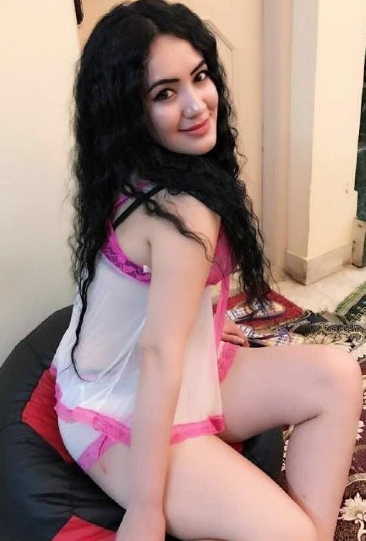 Divya Taneja - foto 3