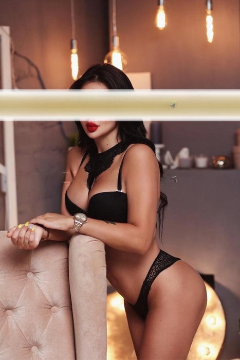 Melanie - photo 3