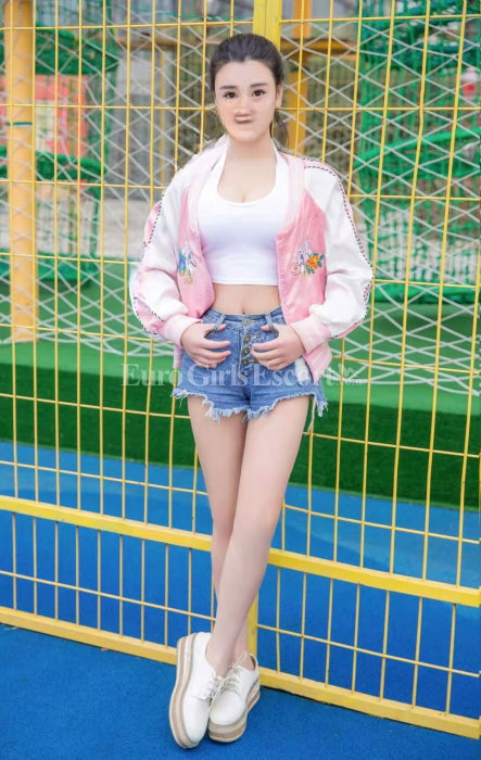Nicole - photo 4