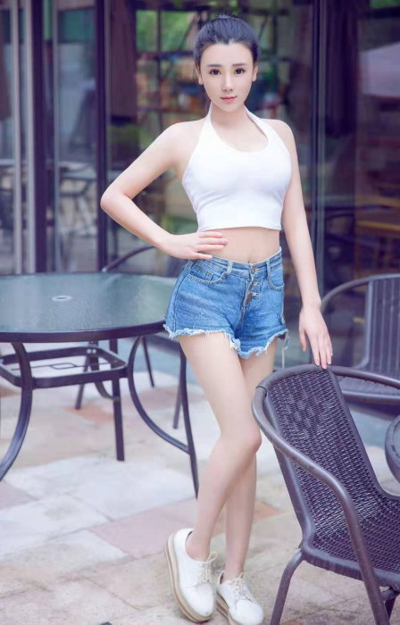 Nicole - photo