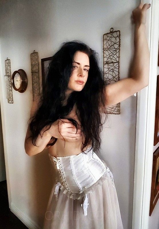 Amy Vergnes X - foto 2