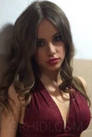 Bella Young - photo