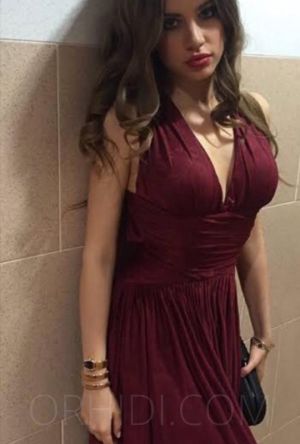 Bella Young - foto 6