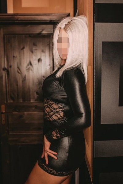 Angela - photo 2