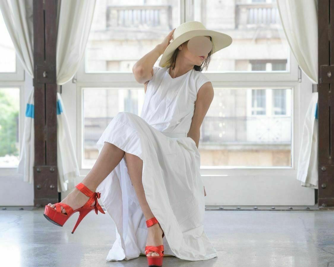 Laura - photo