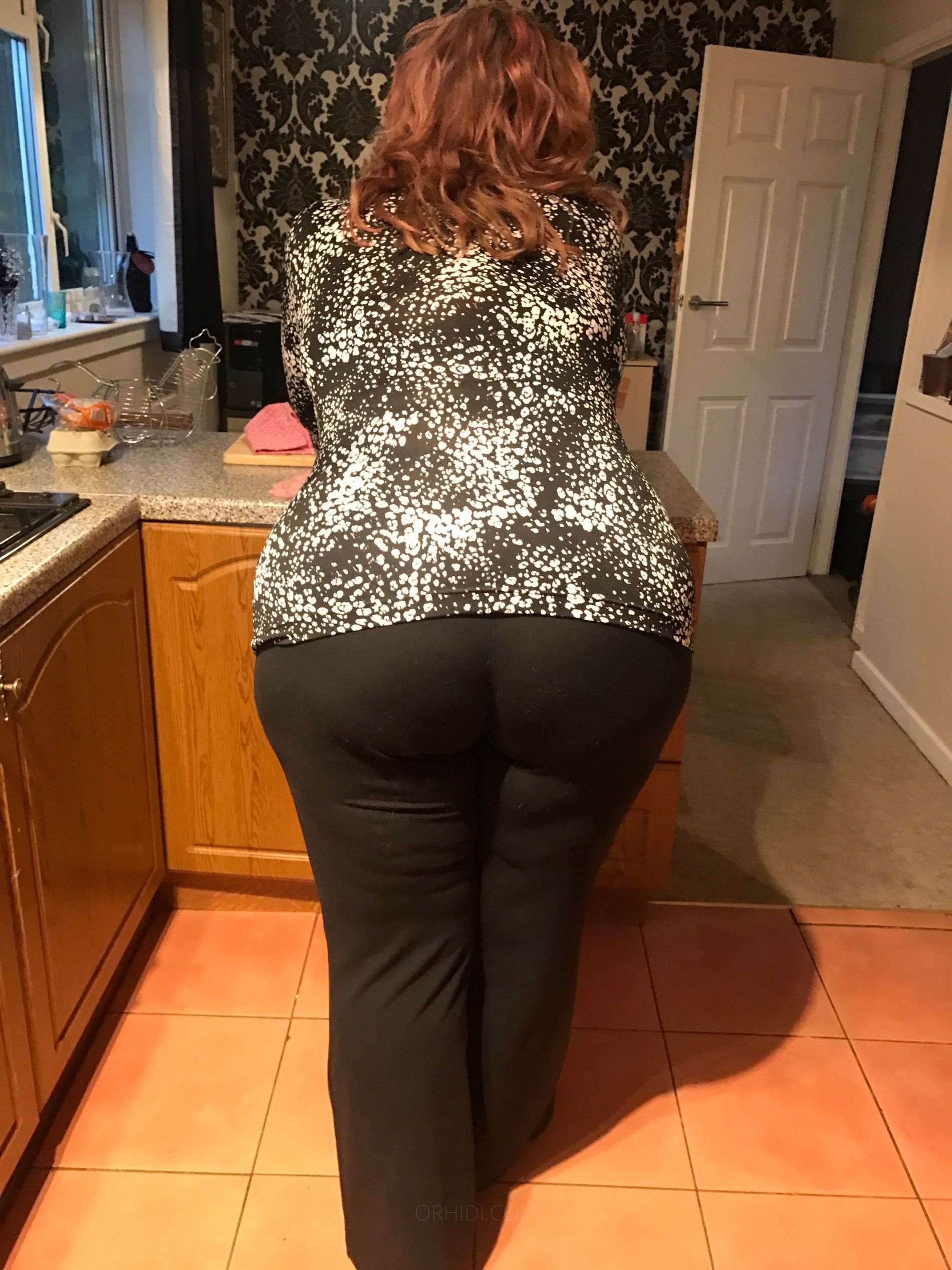 Curvaceousredhed - photo