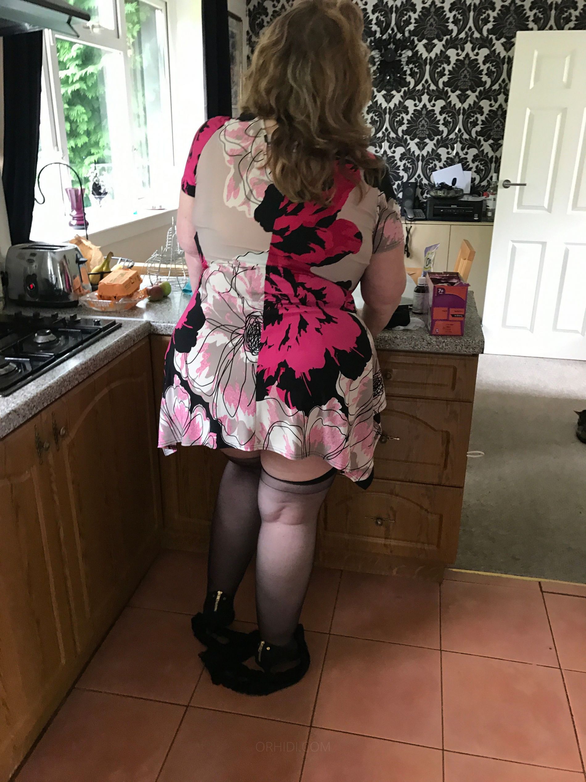 Curvaceousredhed - photo 6