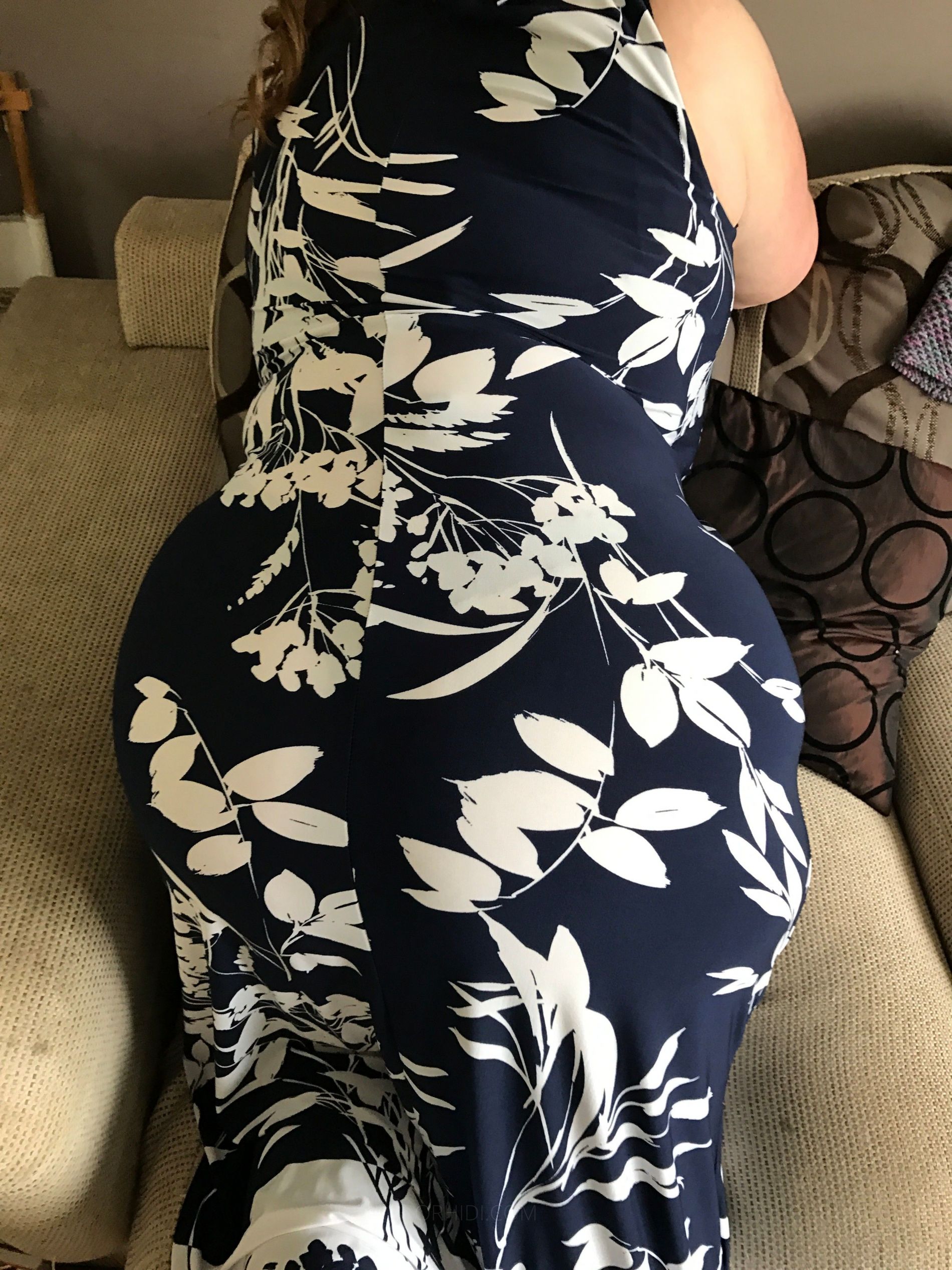 Curvaceousredhed - photo 8