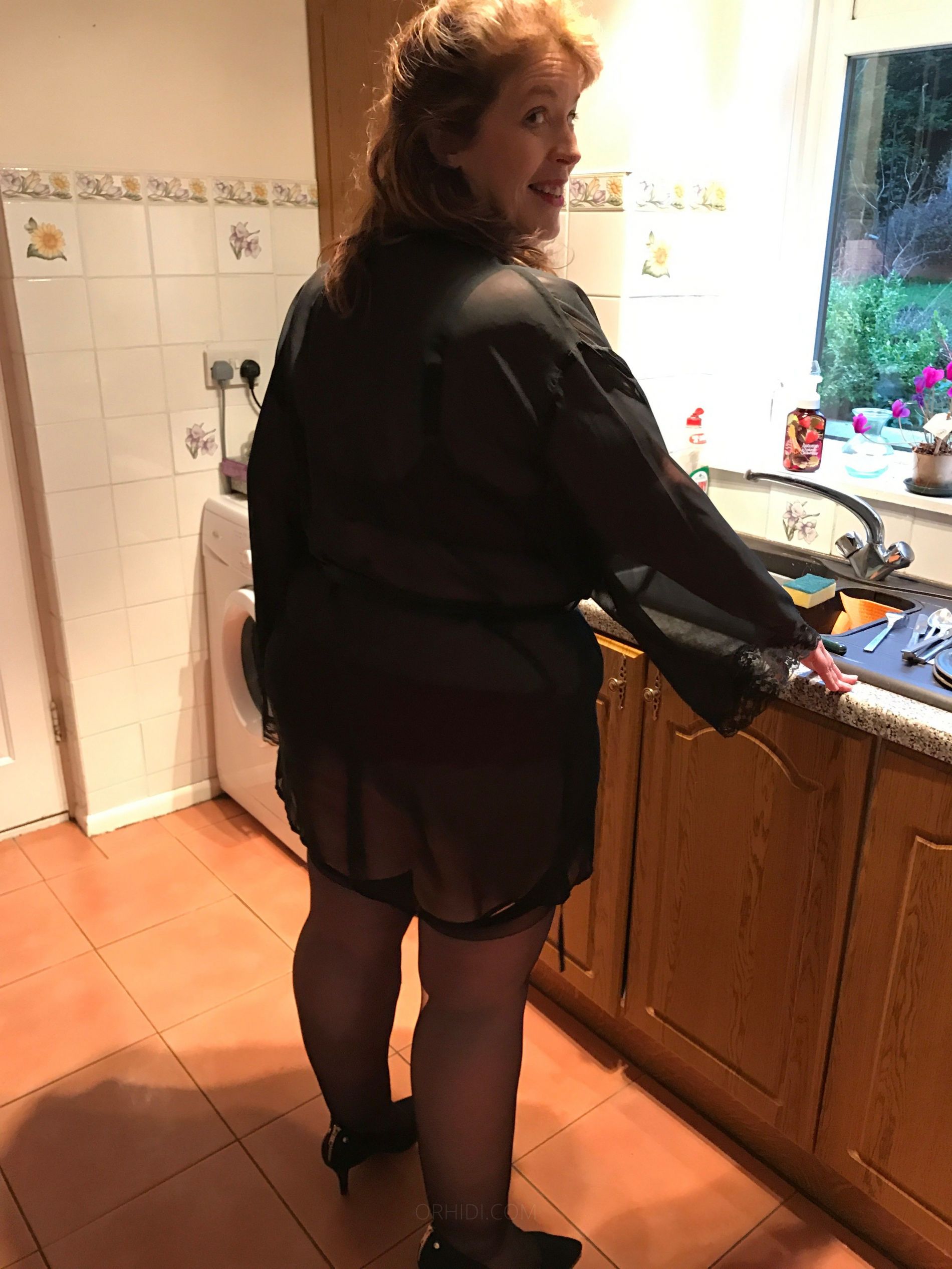 Curvaceousredhed - photo 31