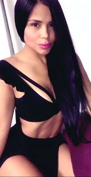 Esmeralda Deepthroat - photo 14