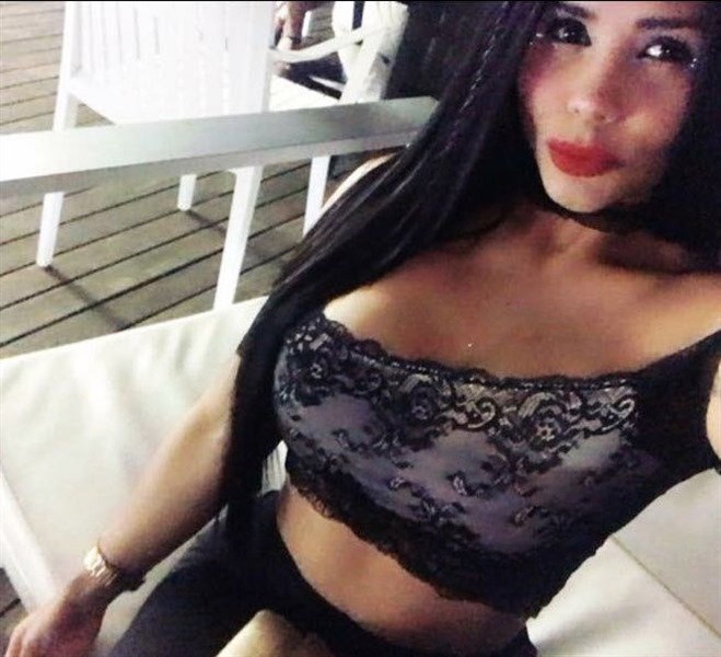 Esmeralda Deepthroat - photo 16