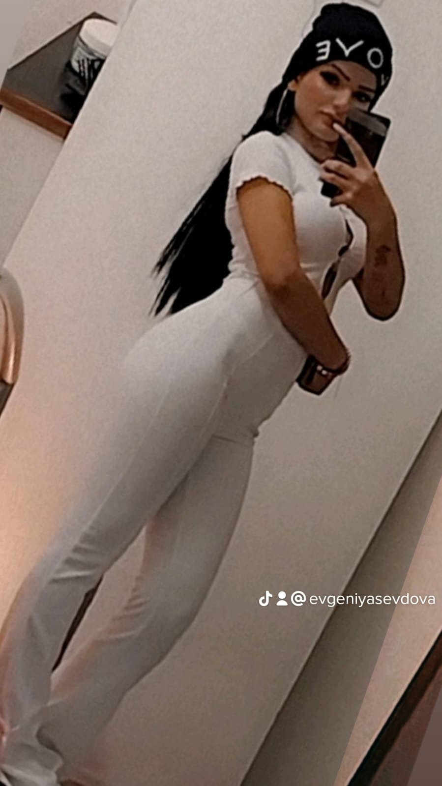 Alexandra272 - photo 2