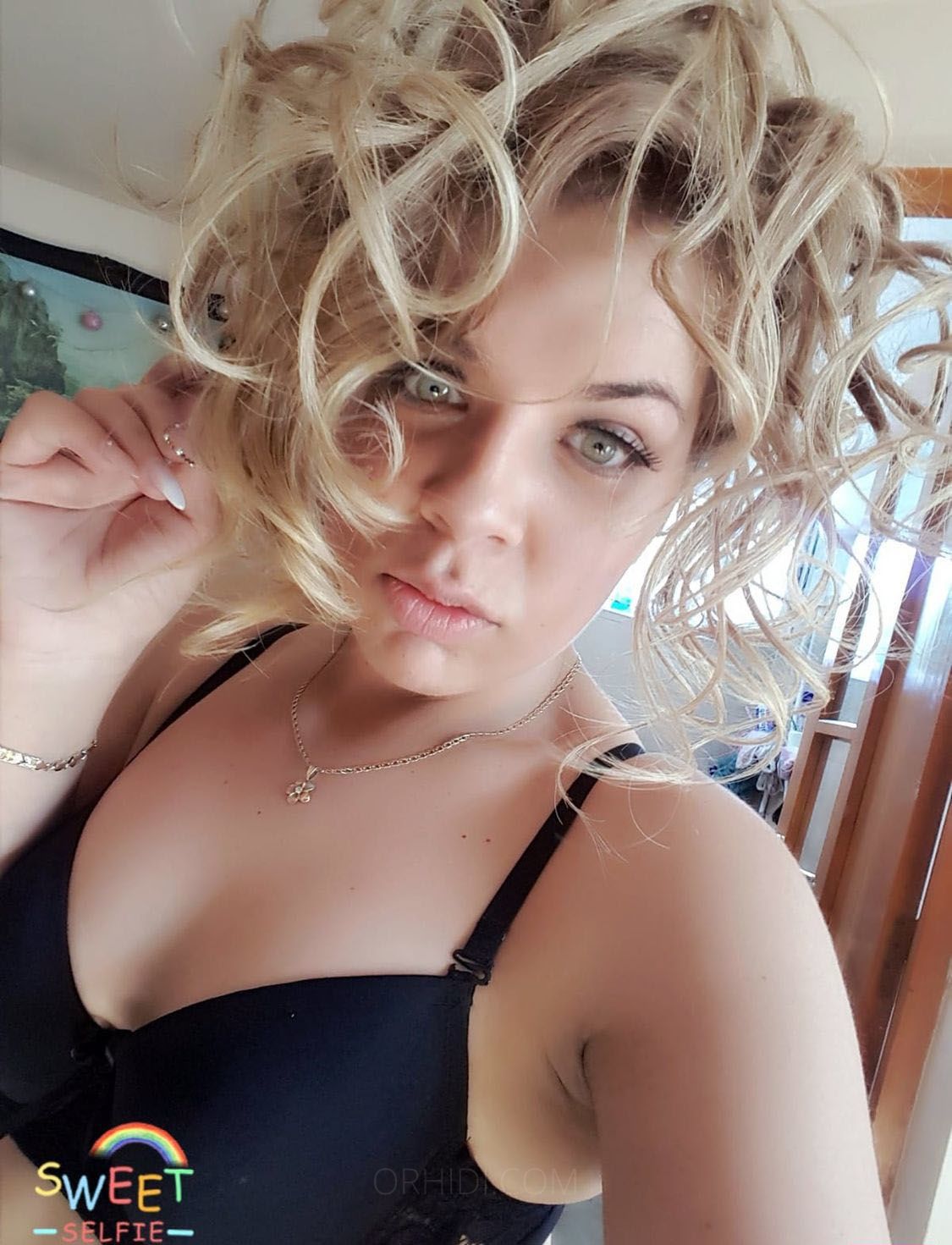 Nikol - photo