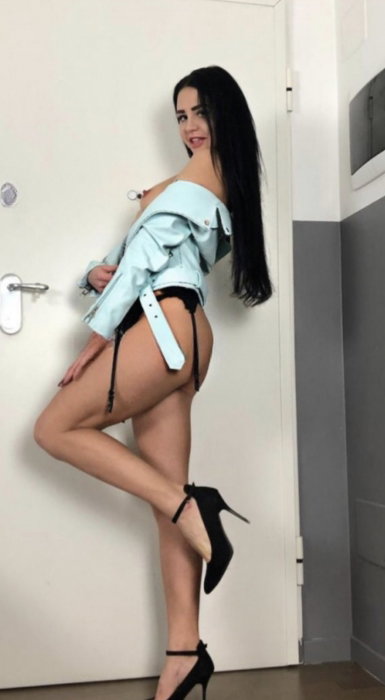 Karina - foto 4