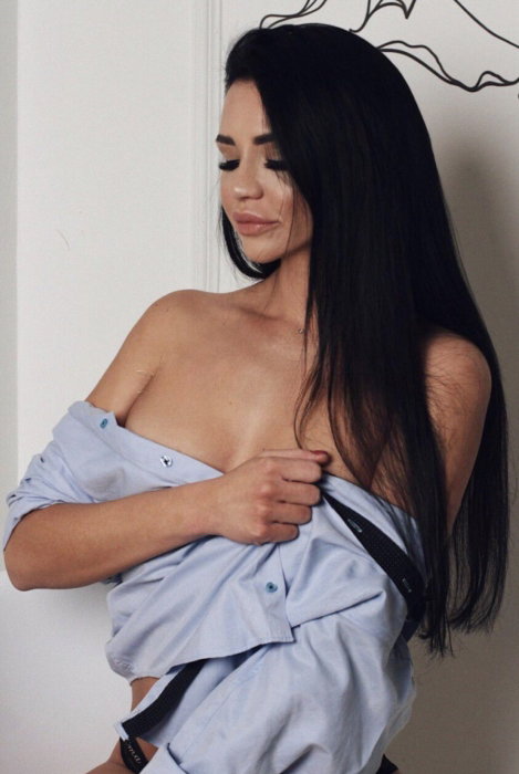 Karina - foto 2