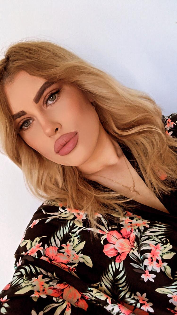 Maya Neu1 - photo