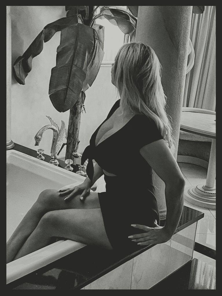 Chrissi Hot - foto 4