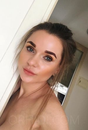 Karina - photo 2