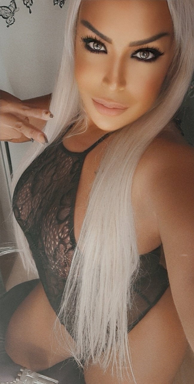 Pornoqueen Ts Danyella - foto 13