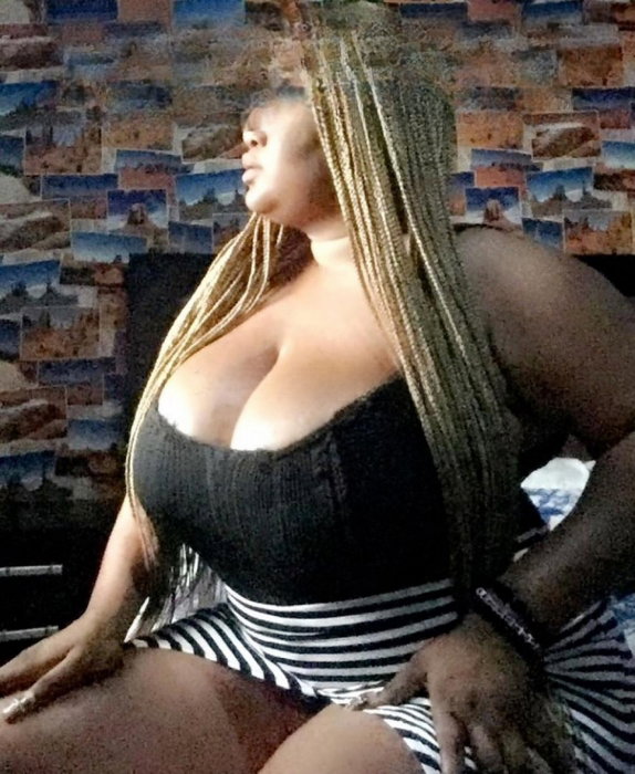 Khloe - photo 2