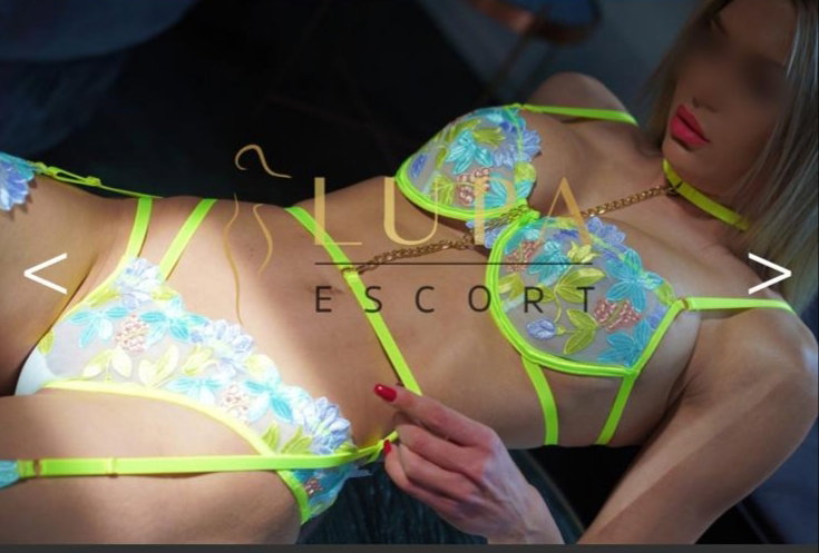 Neu Laura - photo