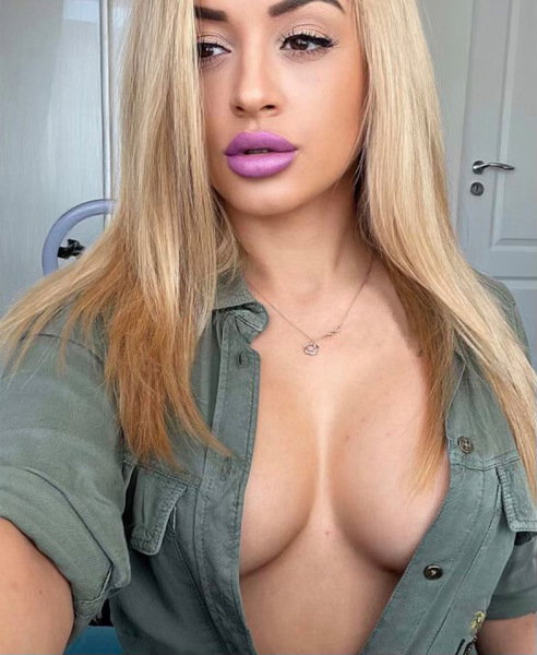 Karla136 - photo