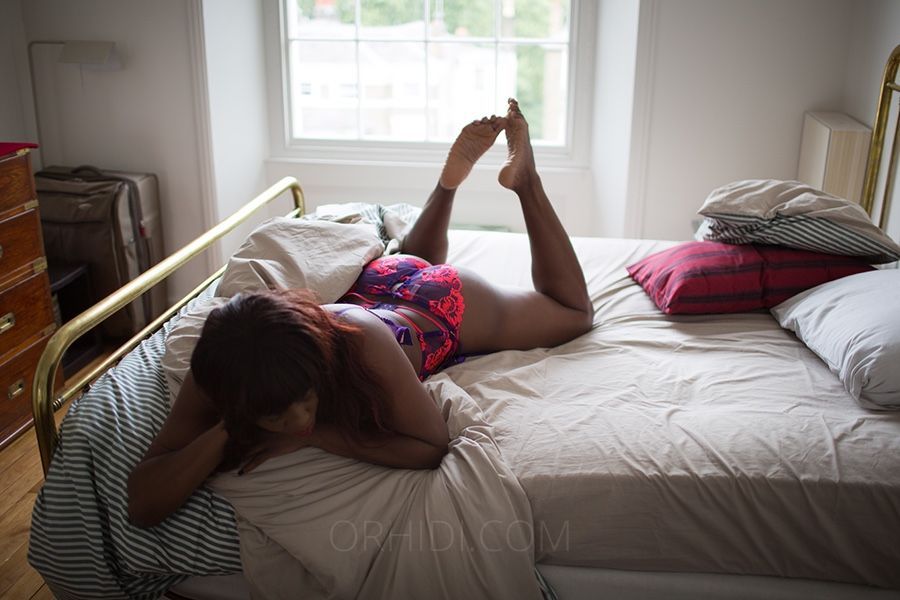 Ember Summers - foto 19
