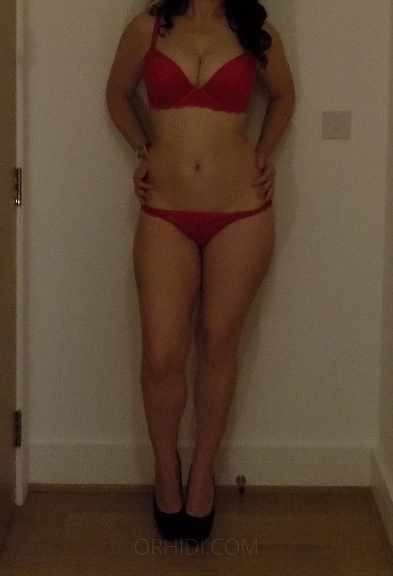 Sensually Sandy - photo 3