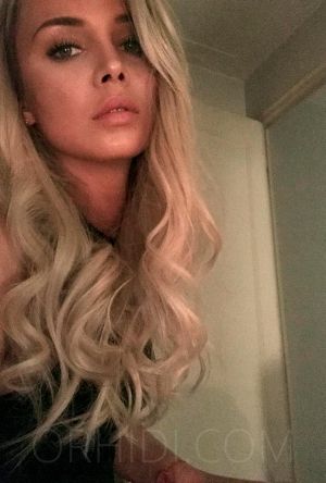 Aimee - photo 10