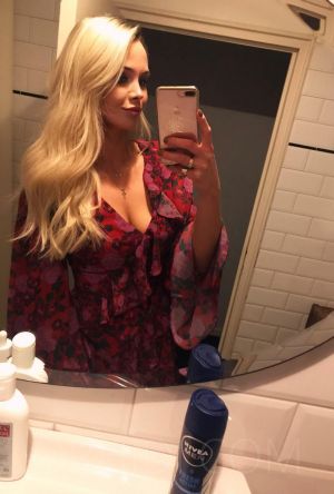 Aimee - photo 19
