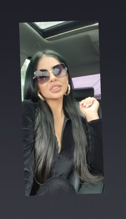 Julia398 - foto 1