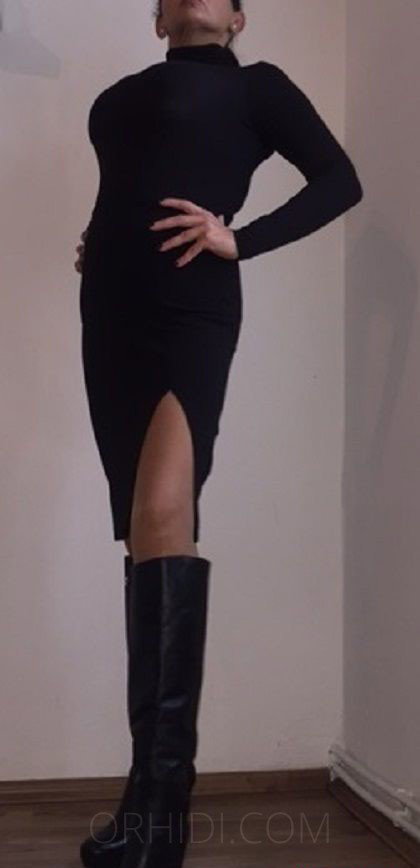Perverse Lady - photo