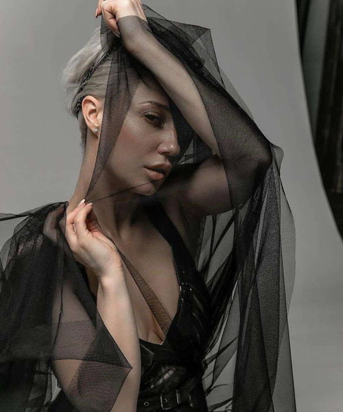 Sorana Feurige Blondine - foto 13