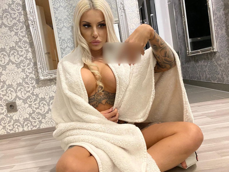 Gina Gold - photo 14