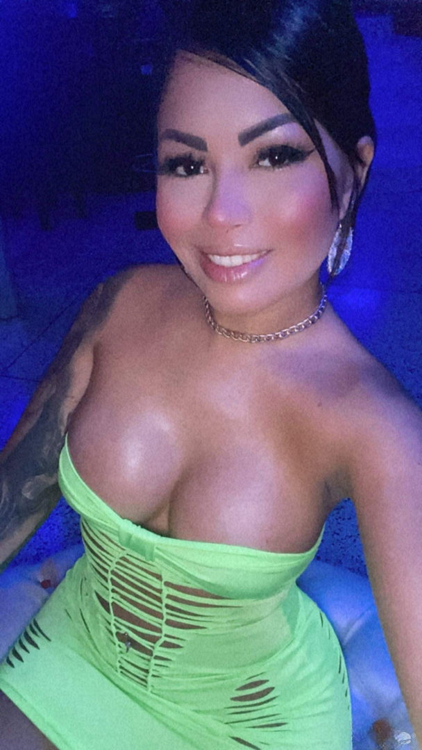Latina Loves Anal In Cam - photo