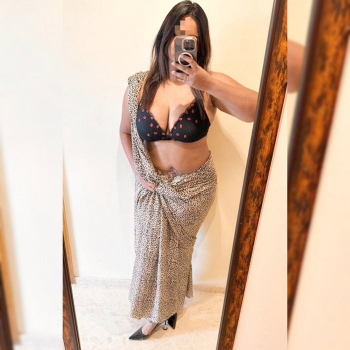 Priya Pornstar - photo 6