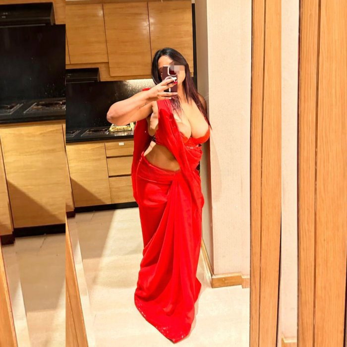 Priya Pornstar - photo 10