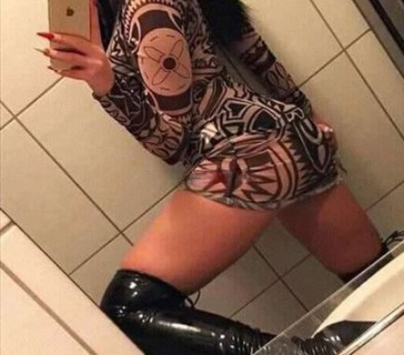 Laura - photo 2