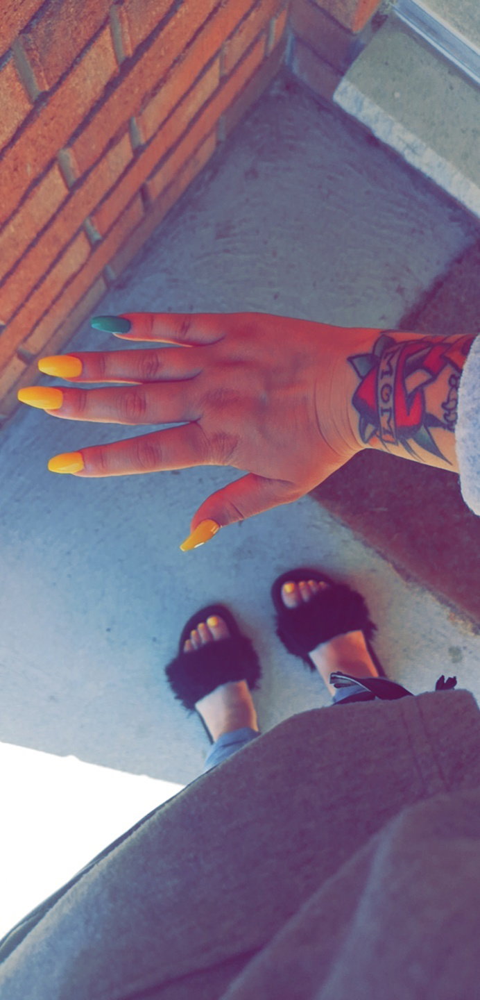 Briana - photo 10