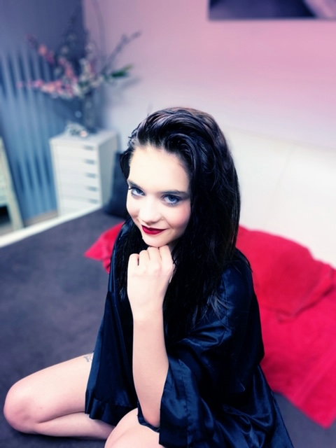 Mia 17 - photo 2