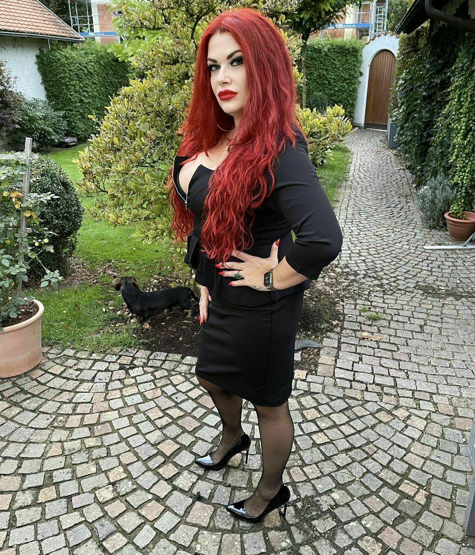 Domina Nora - photo 11