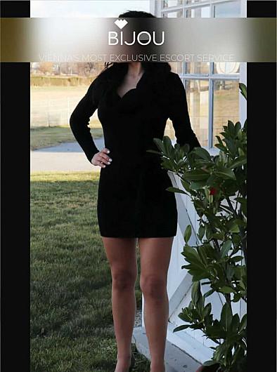 Stefanie - photo 8