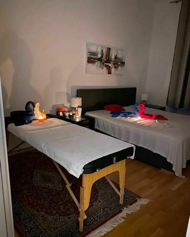 Erotic Massage - photo 17