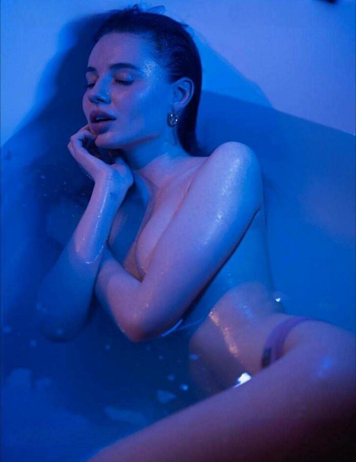 Helena - foto 153