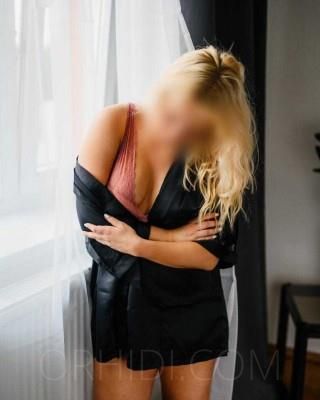 Carolyn - photo 5