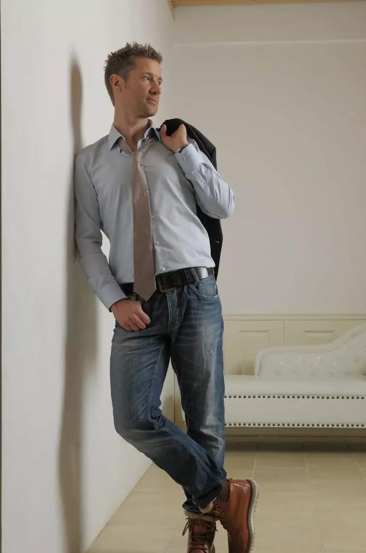 The Most Attractive And Stylish High Class Straight Male Escorts - foto
